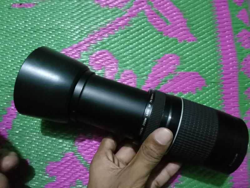 ৭৫-৩০০ mm zoom lens