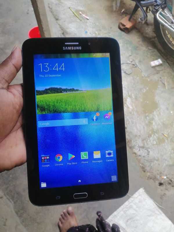 Samsung tab for sell.