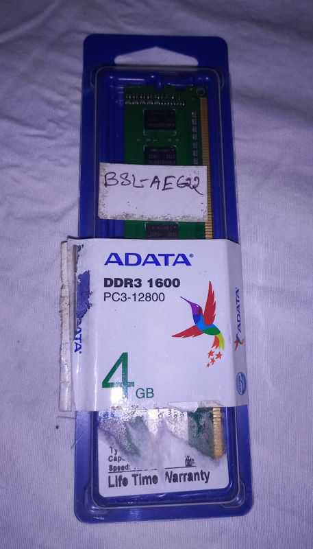 4GB RAM (DDR3 - 1600)