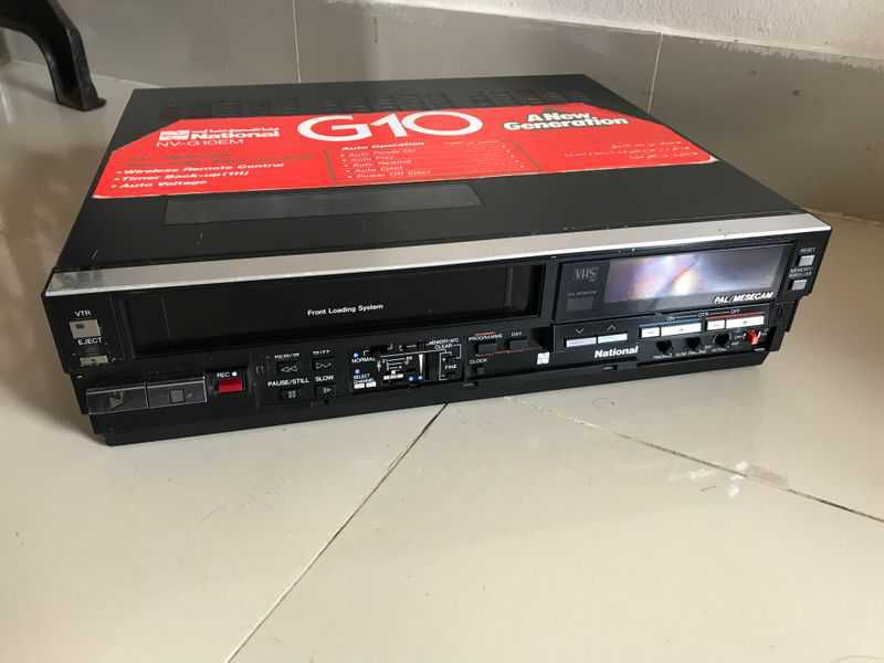 National G10 VCR