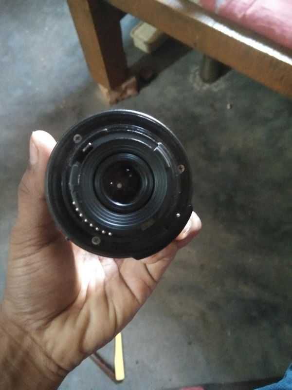 Nikon 18-55mm lens sell.