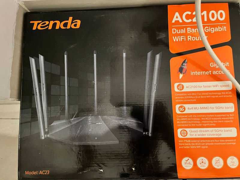 Tenda AC2100 Dual Band Gigabit router – Black colour