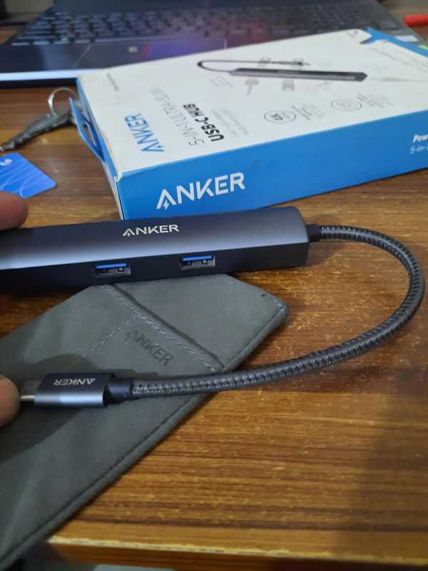 Anker 5 in 1 Usb Cable hub