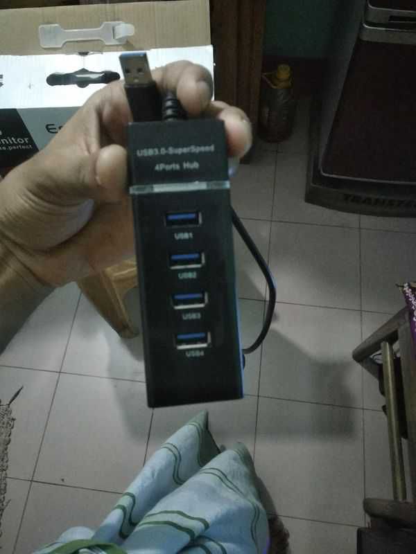 4 ports of USB cable