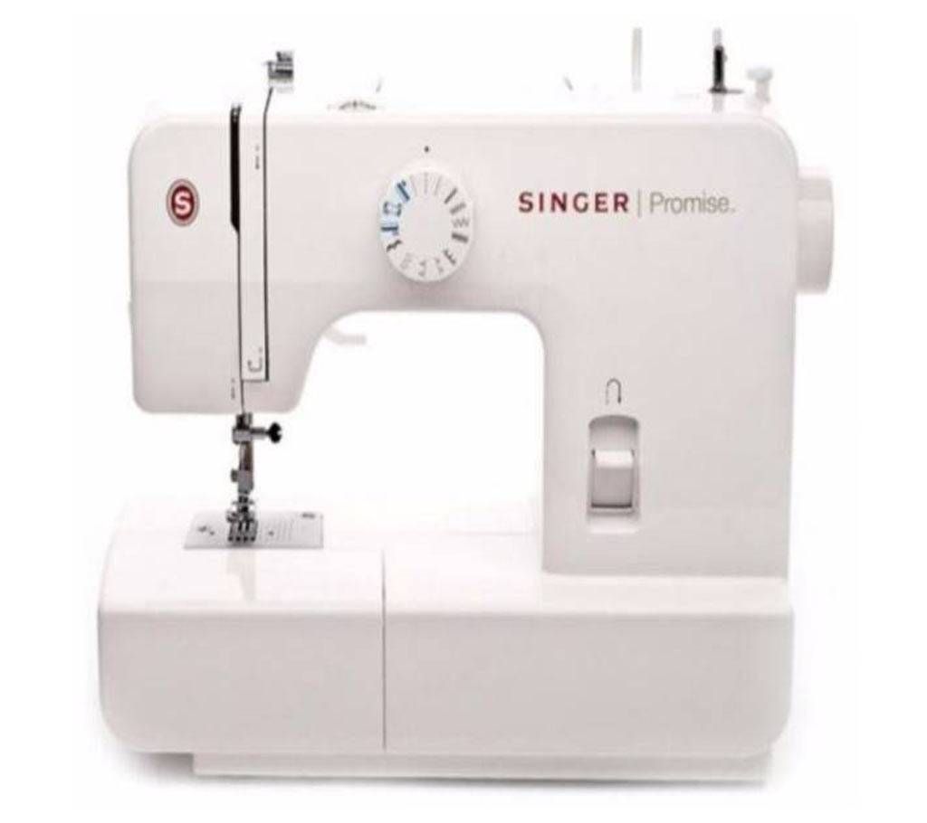Singer Sewing Machine 