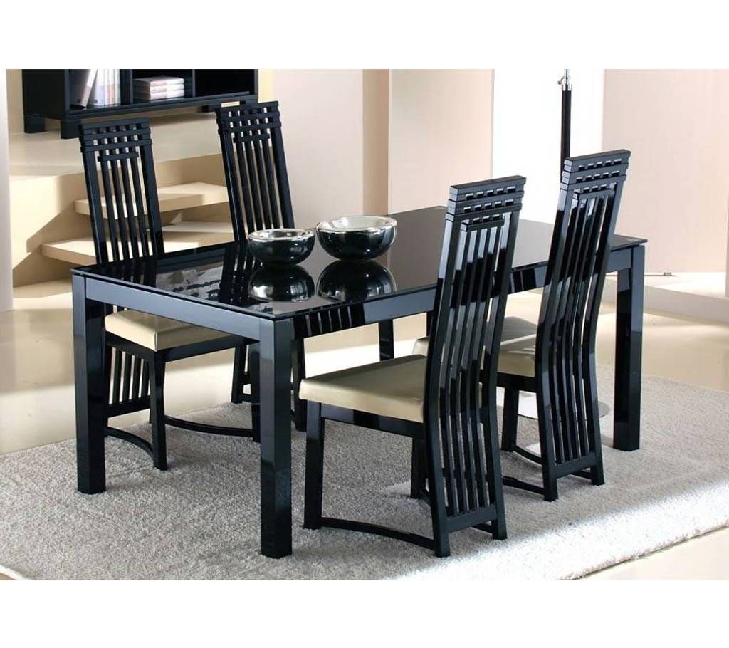 Dining table with 6 Chair