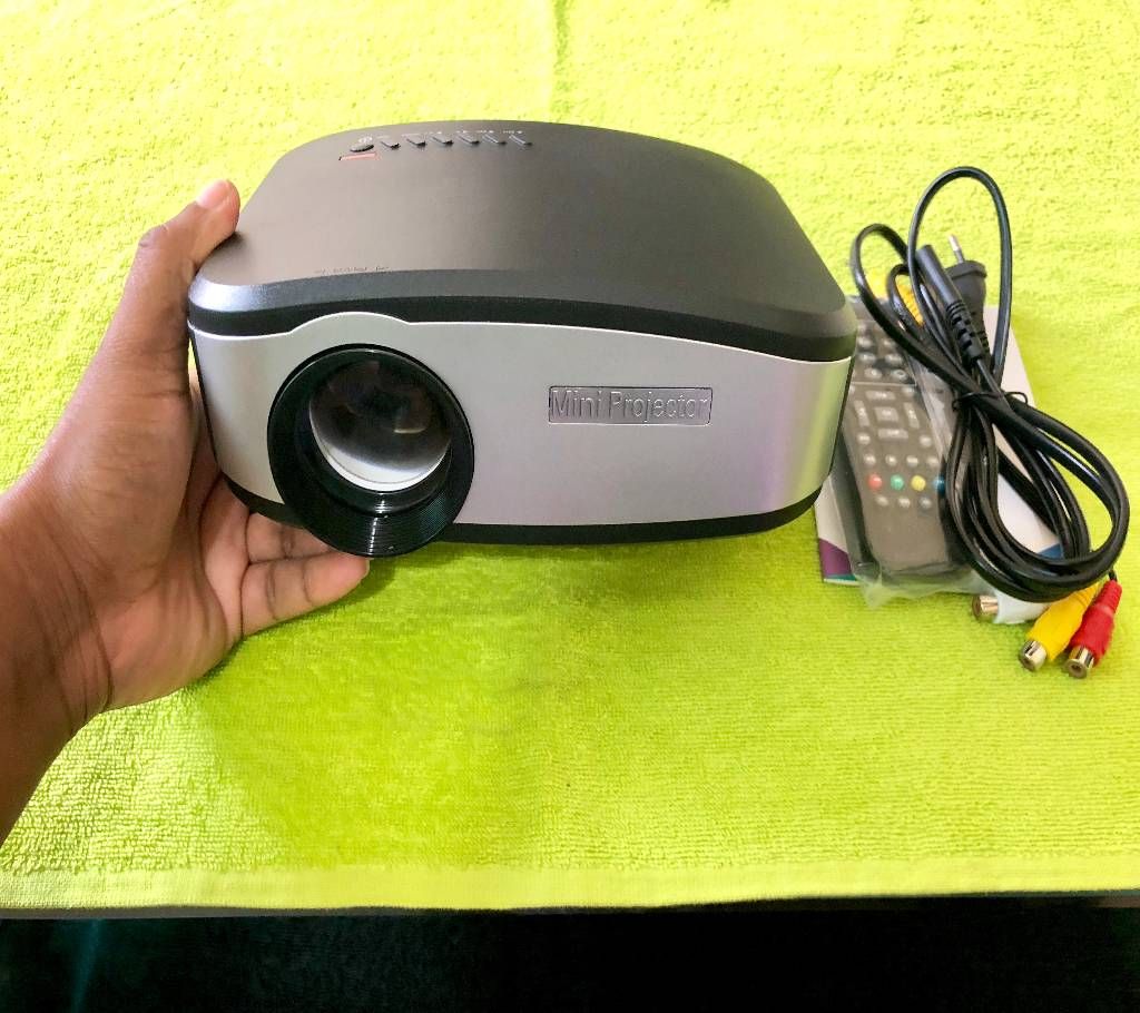 High lumens TV Projector