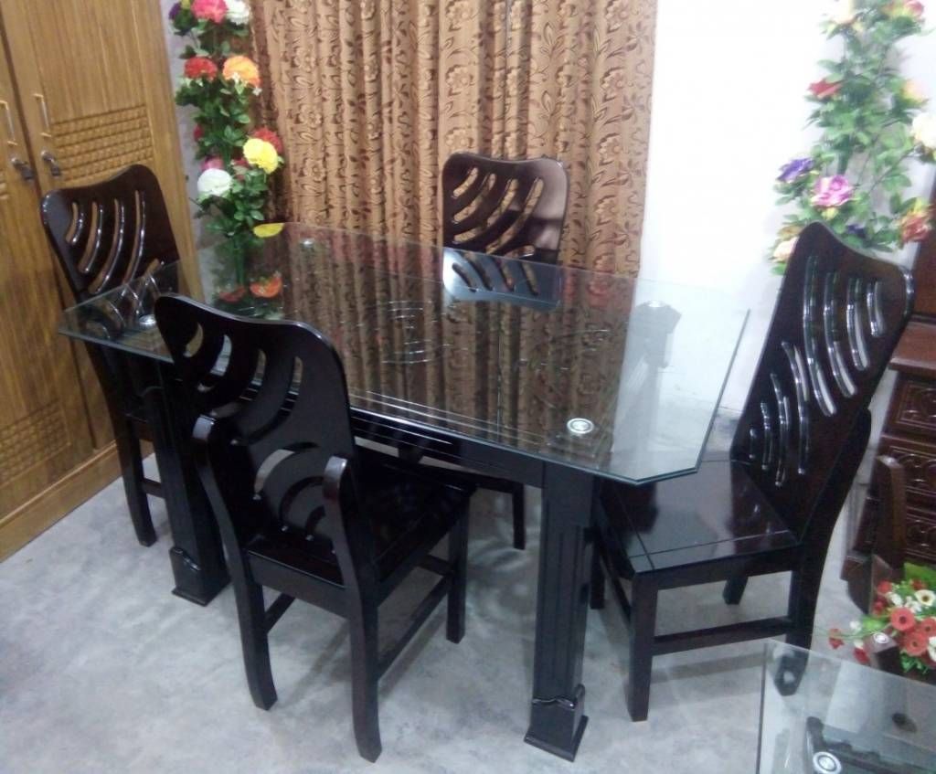 Malaysian Wood Modern Dining with 4 chair Model DI 34