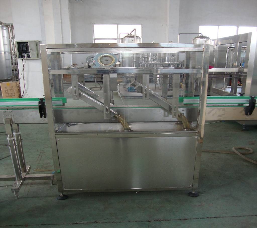 Pet bottle dryer