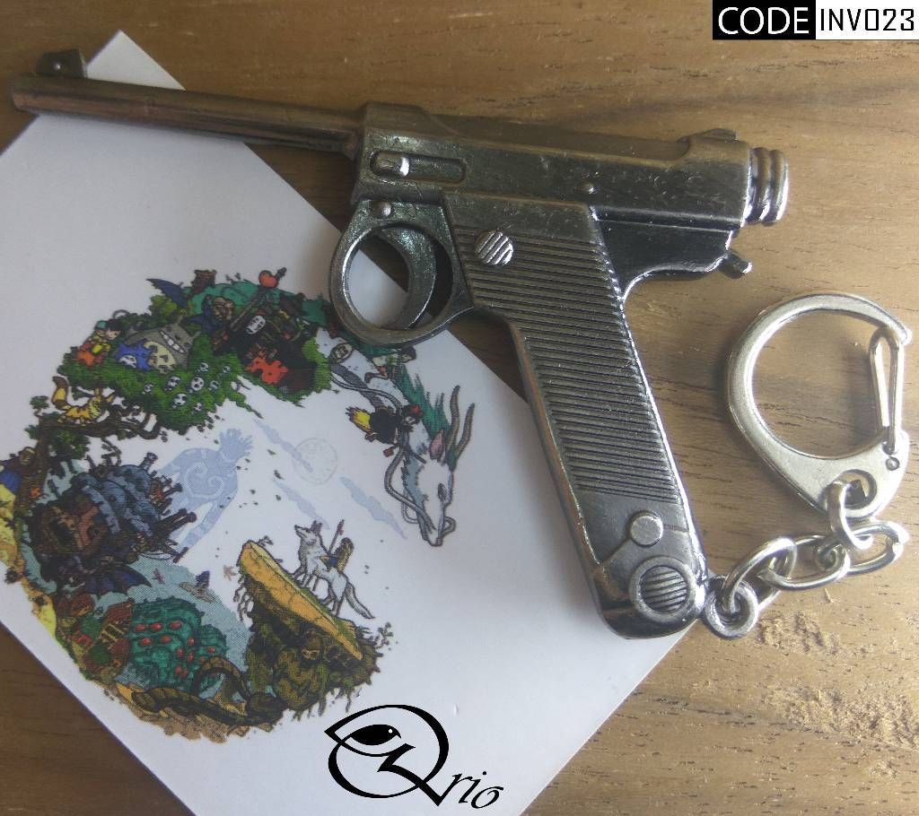 Gamers World War 1 Revolver Keychain