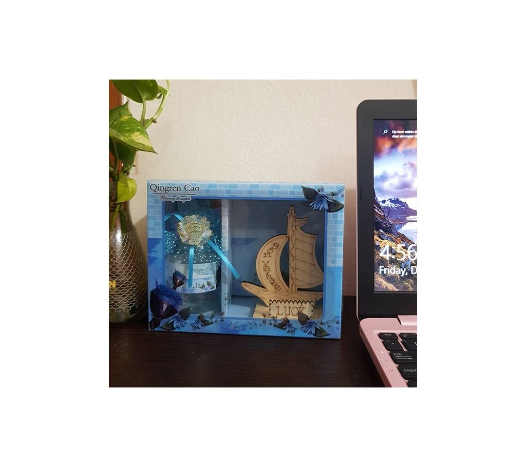 ship gift box
