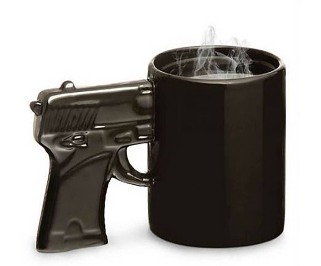 Pistol shaped handle mug 