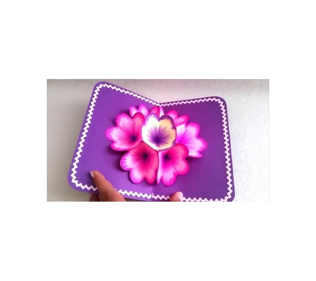 Flower shape greeting card
