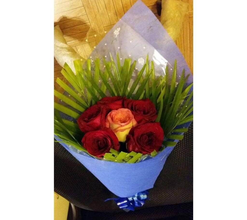 Imported Red Rose Hand Bouquet 4 (fresh flowers) 