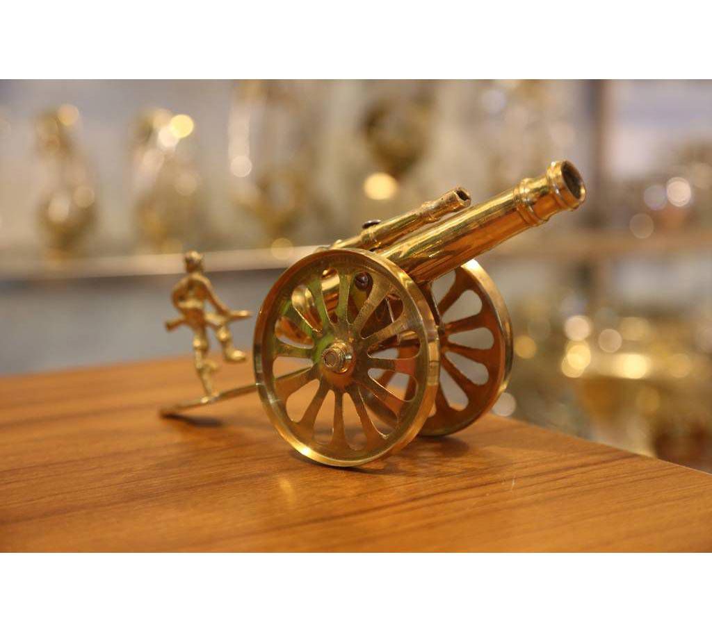 brass made cannon show piece 