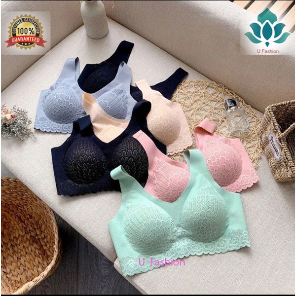 Peacock shape padded lace bra for Ladies.