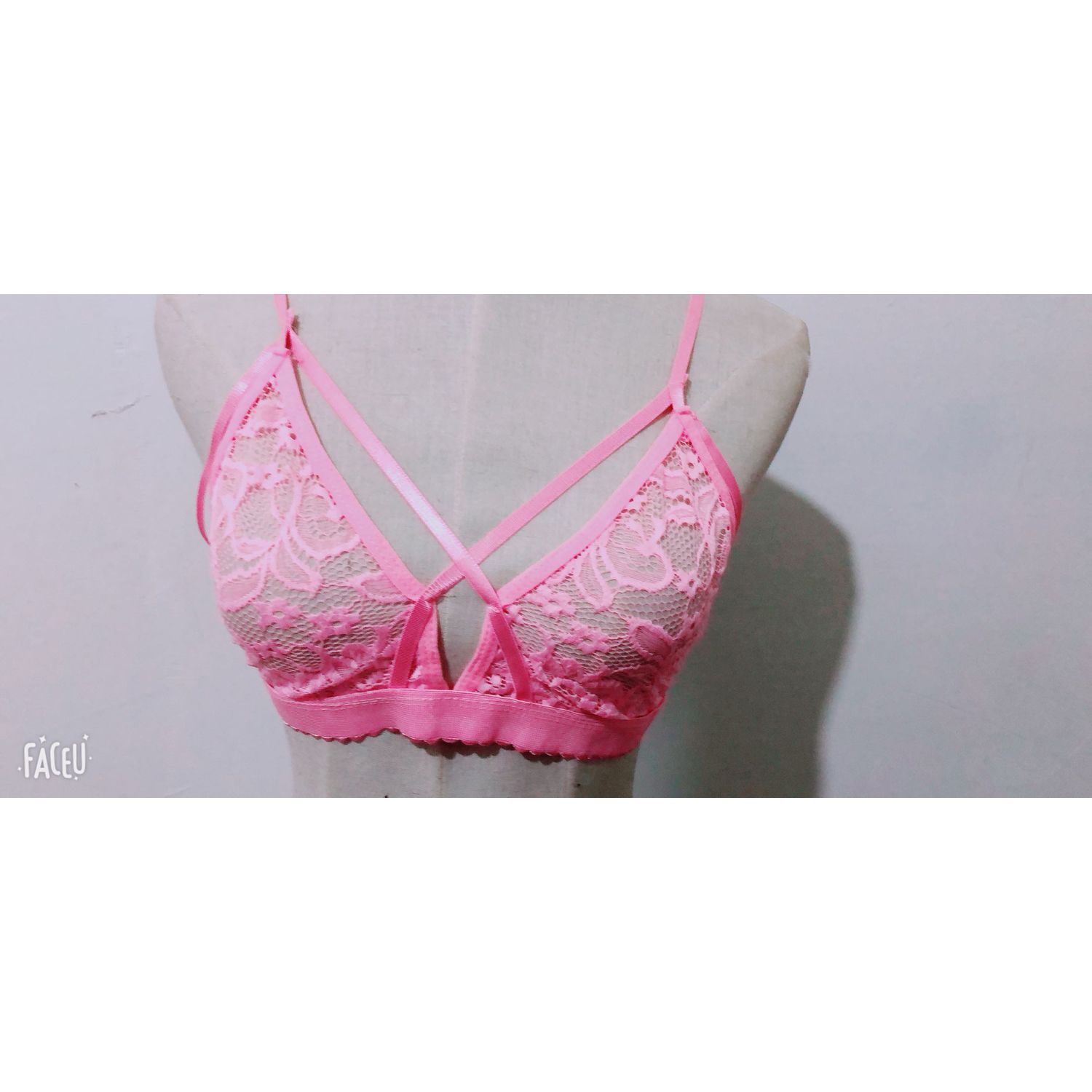 2019  Women Seamless Cross Bandage Crop Tank Top Floral Sheer Lace invisible Bra Bralette Bustier fitness building fly bra