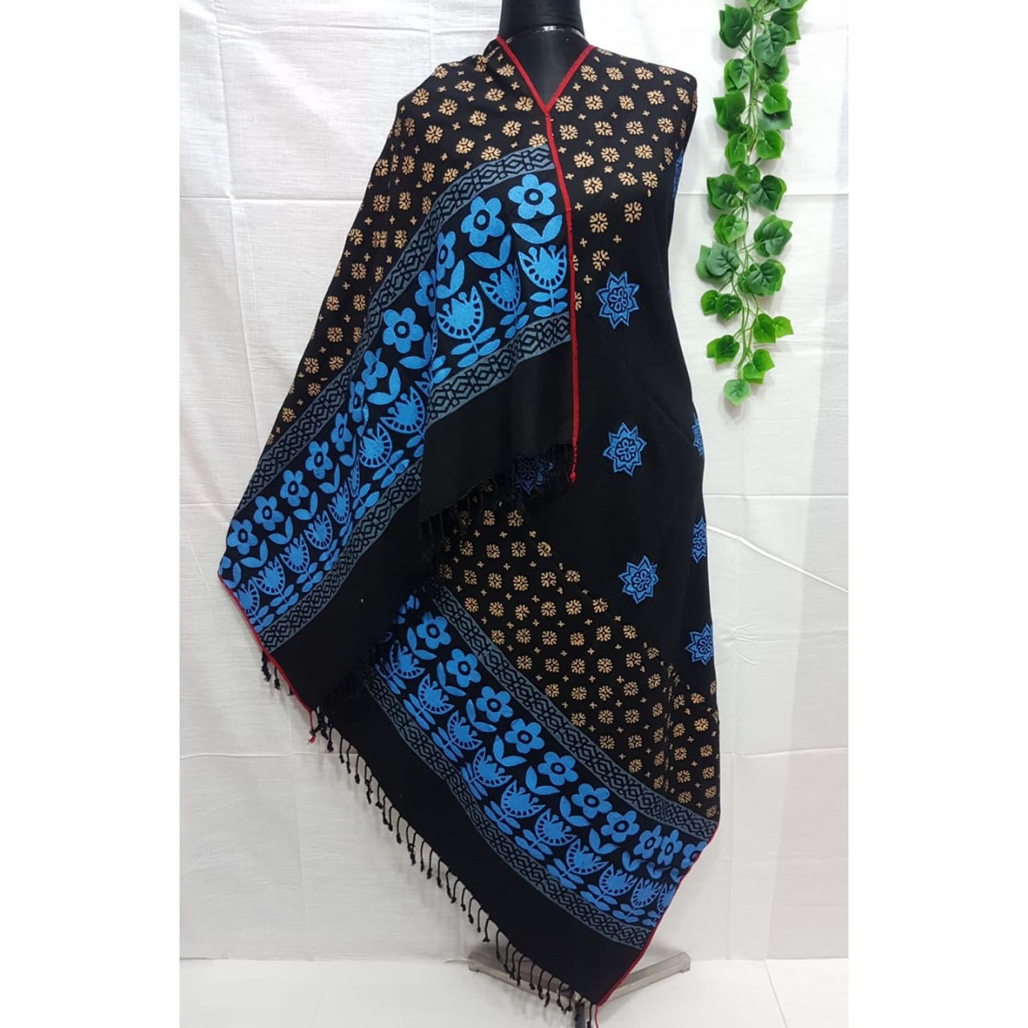 Shawls Screen Print for Women. Stylist Gorgeous Shawls