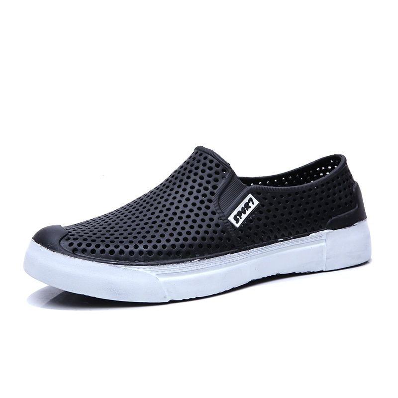 Summer Men Sandals Garden Breathable Men Hole Shoes Male Beach Sandals Super Light Men Slippers Lovers Water Shoes