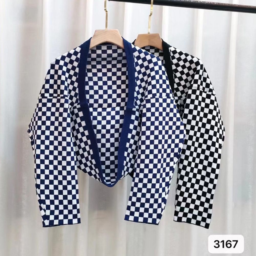 Yfashion 2pcs/set Women Classic Knitted  Set Retro Checkerboard Pattern Comfortable Breathable Halter Neck Sling + Knitted Sweater Cardigan color:Black sling size:onesize