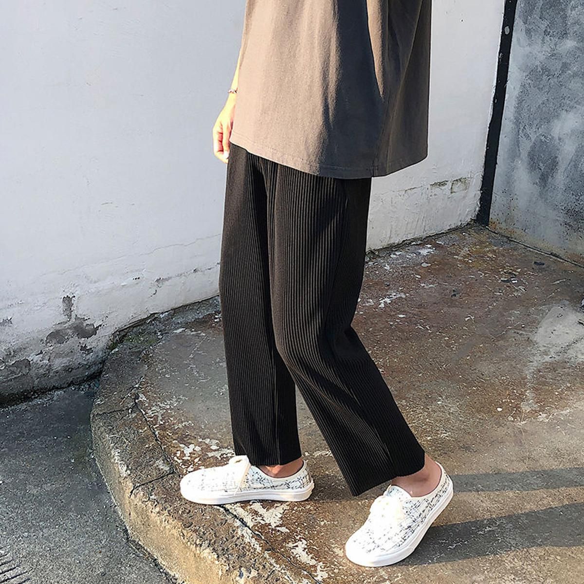 Pleated Straight Pants Men's Fashion Solid Color Elastic Waist Casual Pants Men Streetwear Loose Japanese Trousers Mens