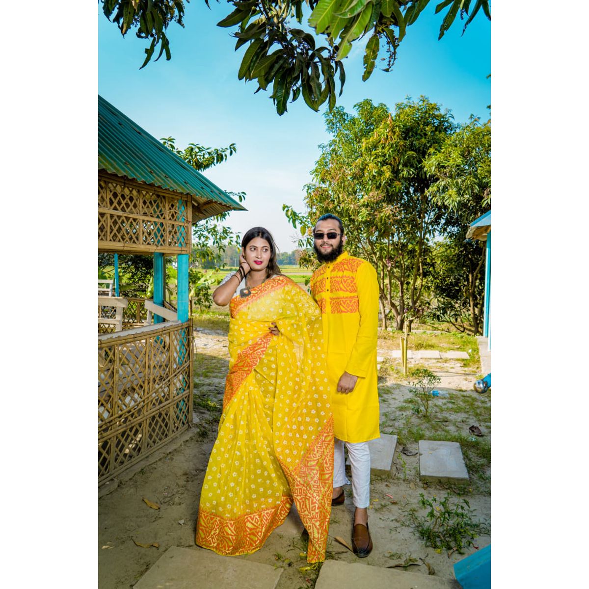 স্টাইলেনস নতুন কালেকশন কাপল সেট পাঞ্জাবী এবং শাড়ি হাফ সিল্ক কাপল সেট পাঞ্জাবি এবং শাড়ি ইন্ডিয়ান দুপিয়ান কাপল পাঞ্জাবি এবং শাড়ি