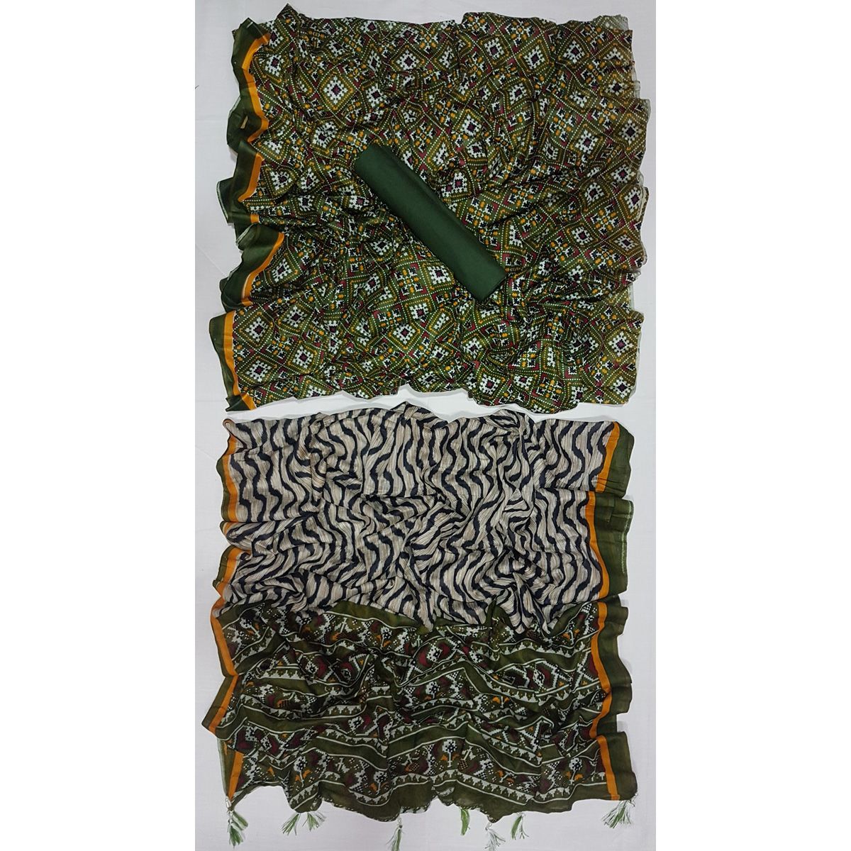 Nur Skin Print Unstitched Ruposhi Cotton Three Piece Dresses (3 Piece)