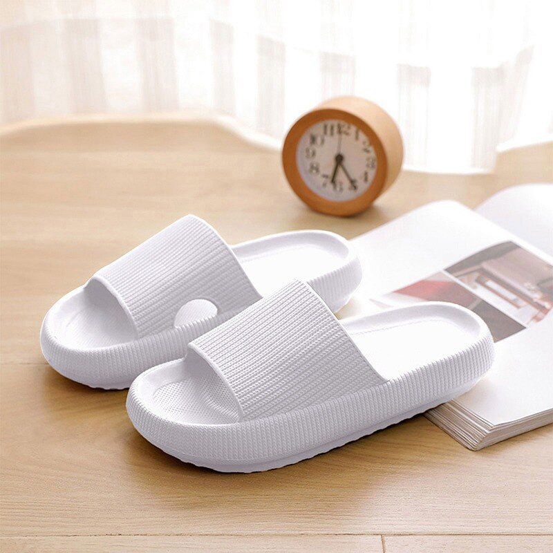New Women's Slippers Indoor Home Summer Beach Ourdoor Slides Ladies Slipers Platform Bathroom Shoes Woman Flats
