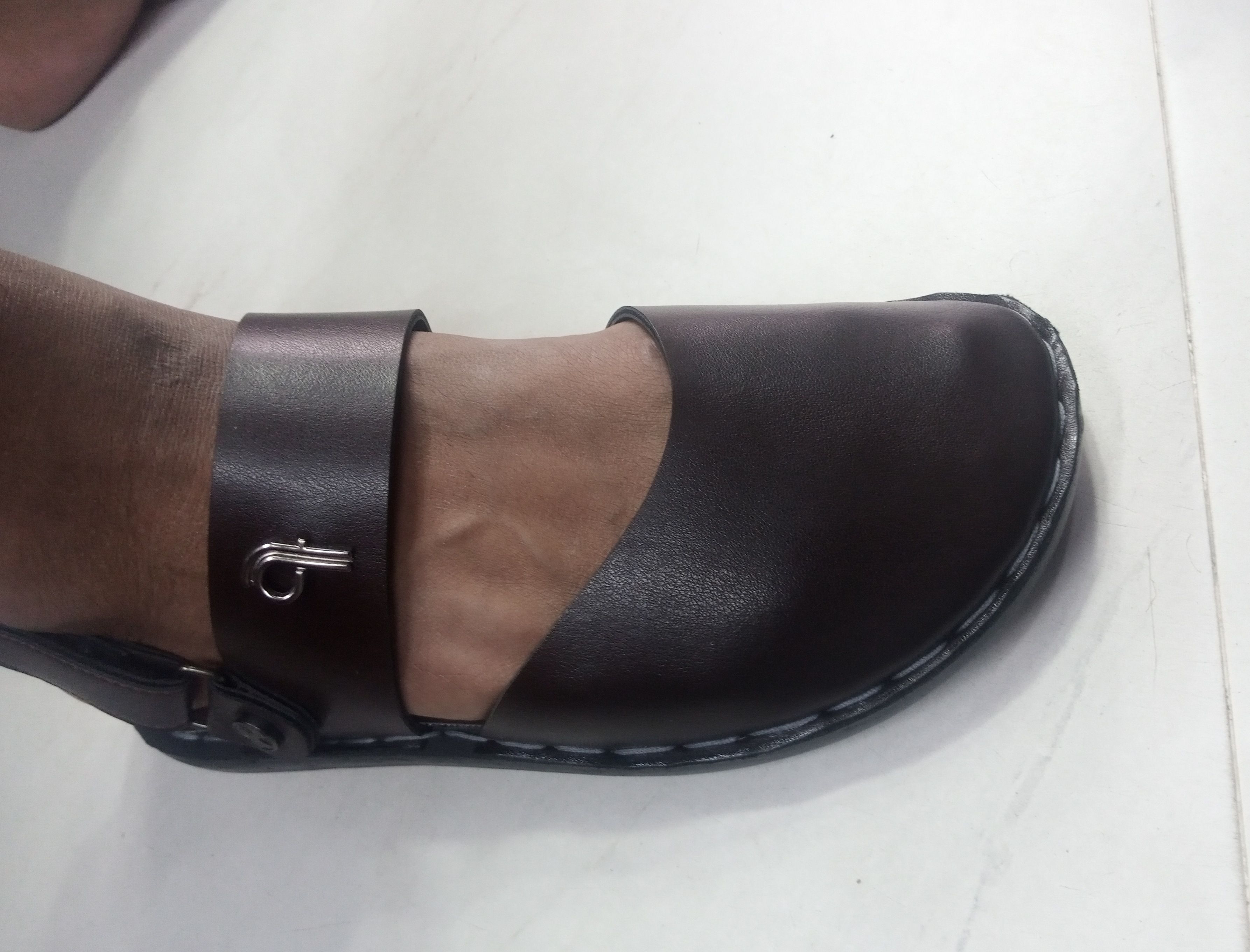 Stylish Soft Leather Sandals For Men's.