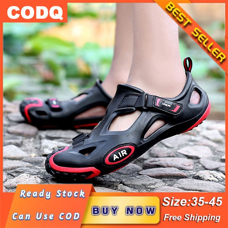 【 Q】 Summer Man Shoes Fashion Korean Toe Sandal for men Beach slippers for men