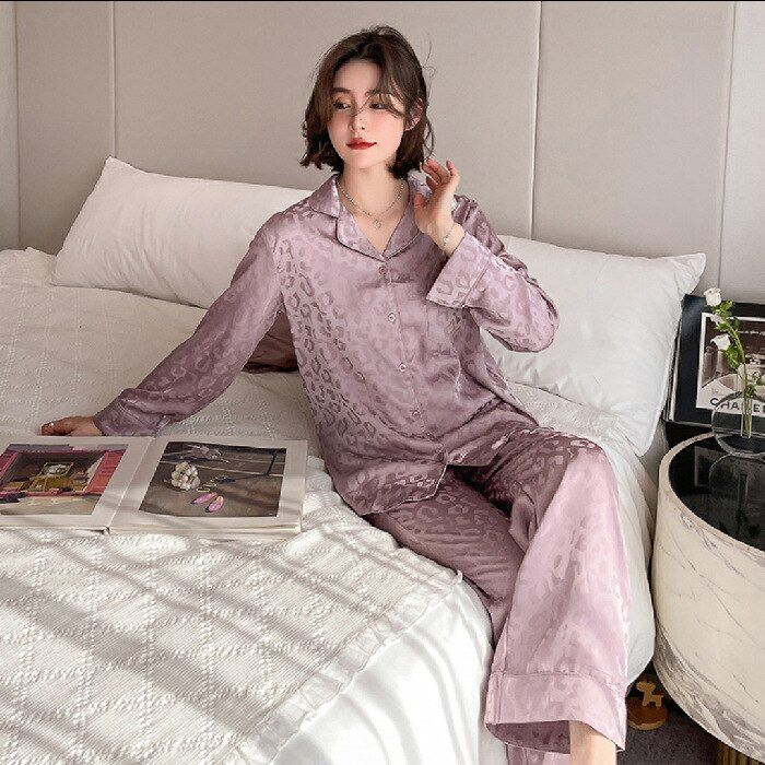 Silk Pajamas Autumn and Winter Ladies y Home Wear Cardigan Long-sleeved Trousers Two-piece Casual Girls Loose Casual Pajamas