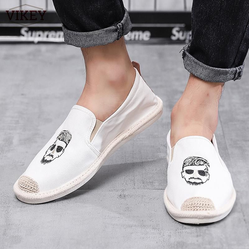 Men's Fashion Shoes Casual Driving Loafers Slip on Flat Shoes for Men Soft Sole Moccasins Kasut Lelaki (Black,Red,White)