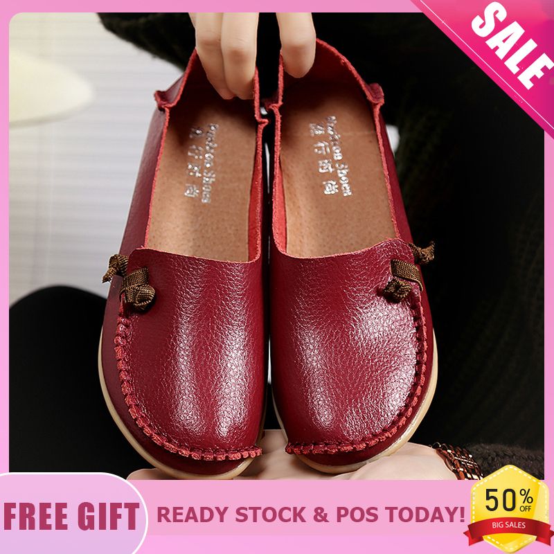 Women Flats Women Leather Shoes With Low Heels Slip On Casual Flat Shoes Women Loafers Soft Nurse Boat Shoes Plus Size