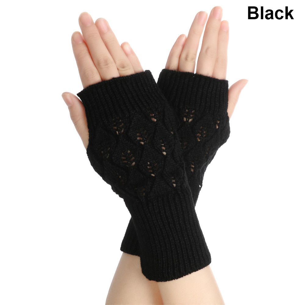 Autumn Winter Warm knitted gloves Leaf design Wool exposed finger gloves Women Girl Winter Fashion Protable Wrist Mitten