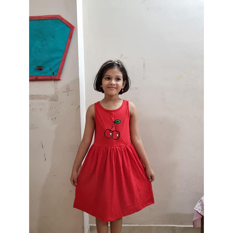Fashionable and trendy design girls cotton frock/dress