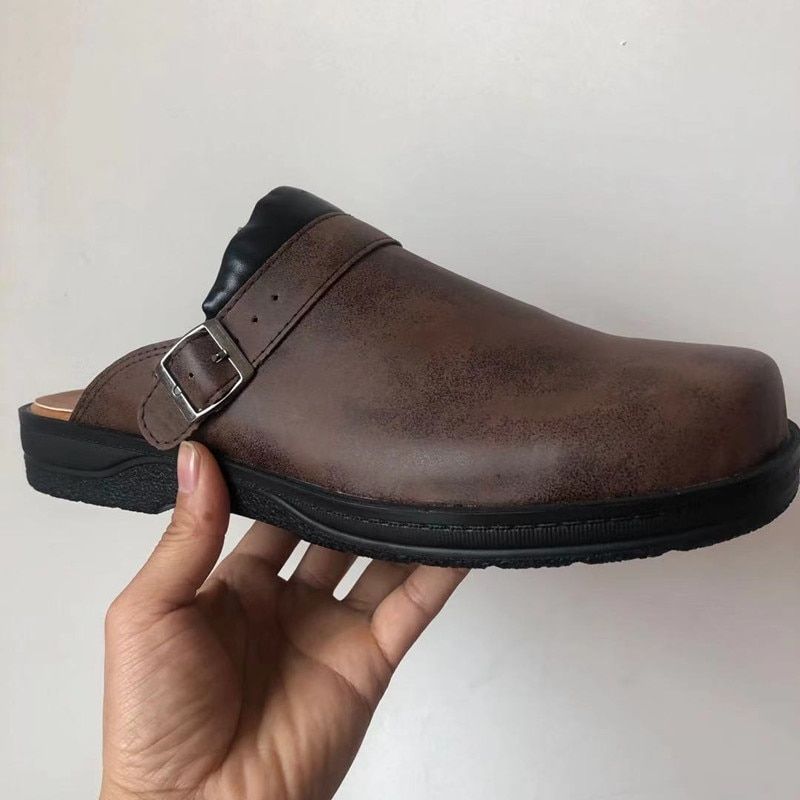 Men's Slippers Summer PU Leather Shoes Vintage Soft Bottom Slip On Sandals Close Toe Beach Slippers Men Casual Shoes Size 48