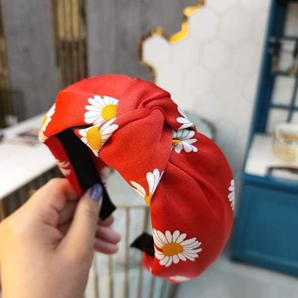 1 Piece Colorful Hair band in Knot Style for Girls