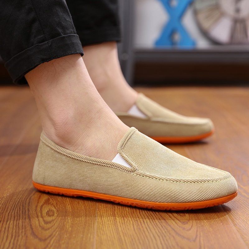 Fashion Style Soft Moccasins Men Loafers High Quality Shoes Men Flats Driving Shoes Men Casual Shoes Luxury Breathable New
