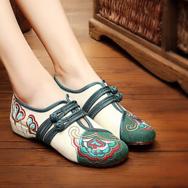 【ALLGOOD】Vintage Chinese Embroidered Flower Mary Janes Buckle Casual Flat Loafers