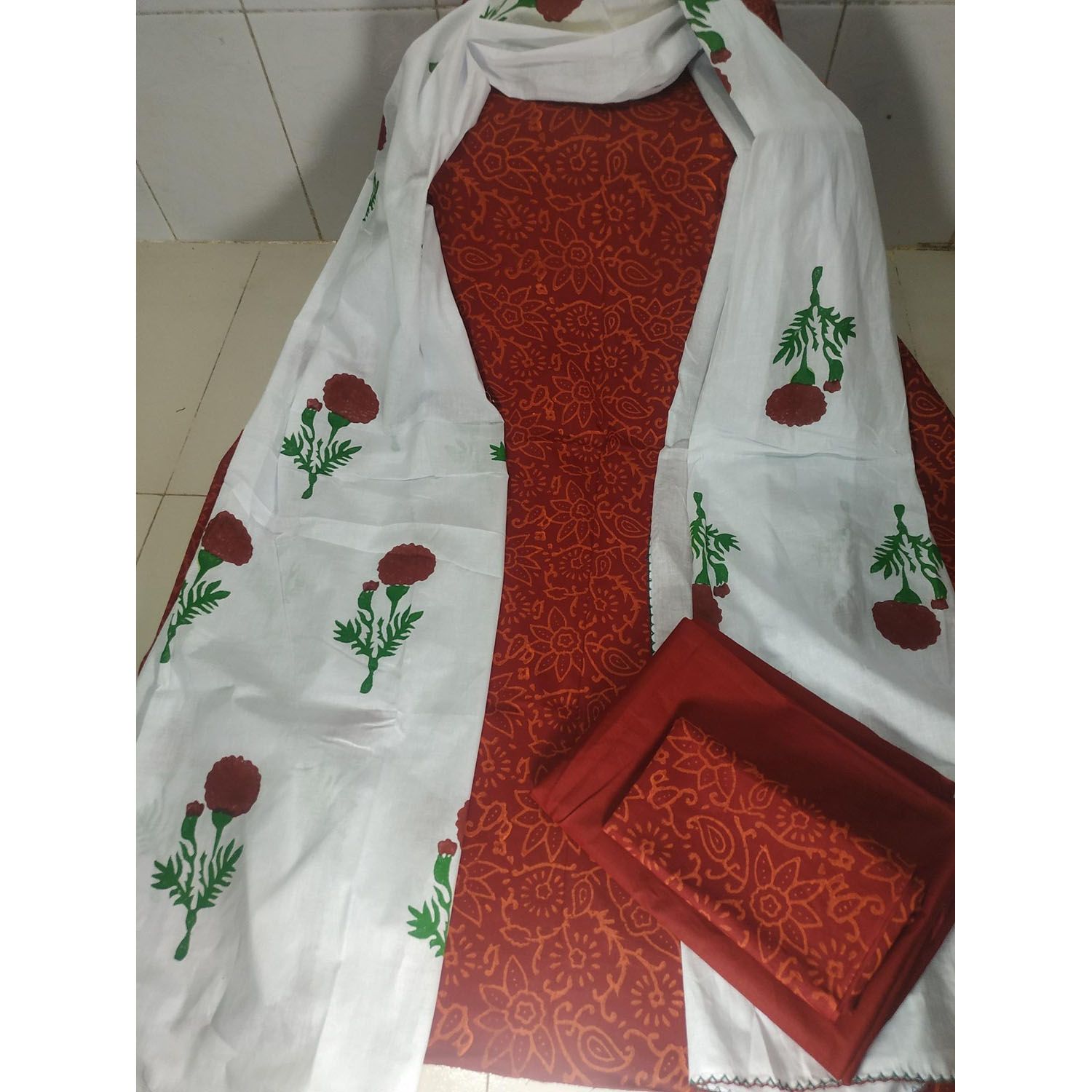 Unstitched CottonSalwar Kameez For Women