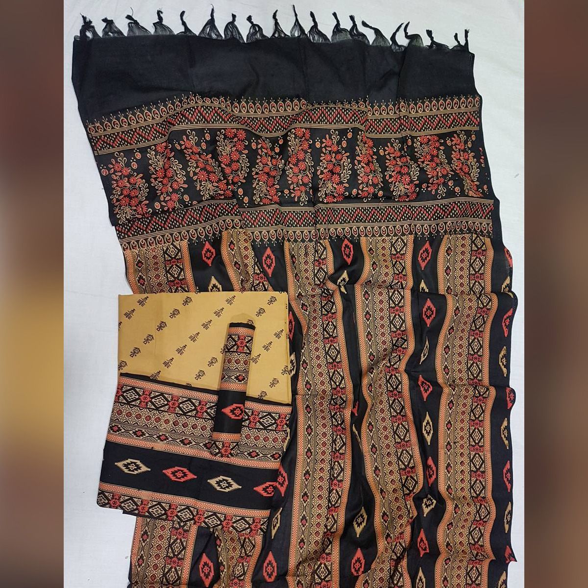 Nur VIP Skin Print Unstitched Pure 100% Cotton Three Piece Dress (3 Piece)