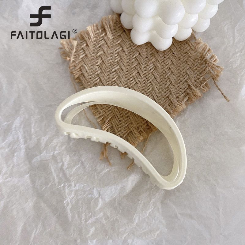 Korean Style Women Hair Clips Geometric Crescent Shape Hairpin Solid Color Ponytail Hair