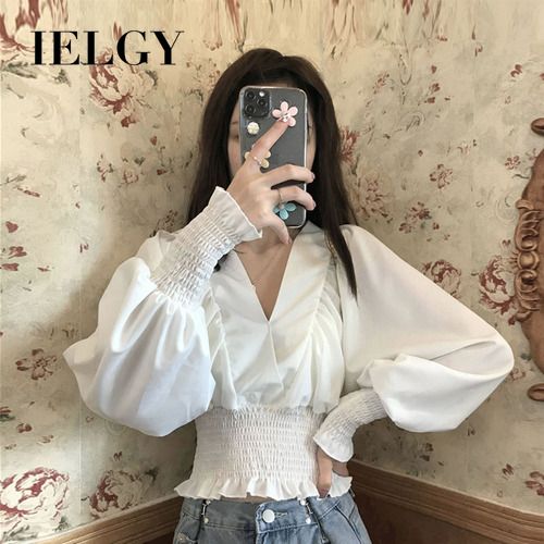 IELGY V-neck slim long-sleeved shirt female design niche slim short top