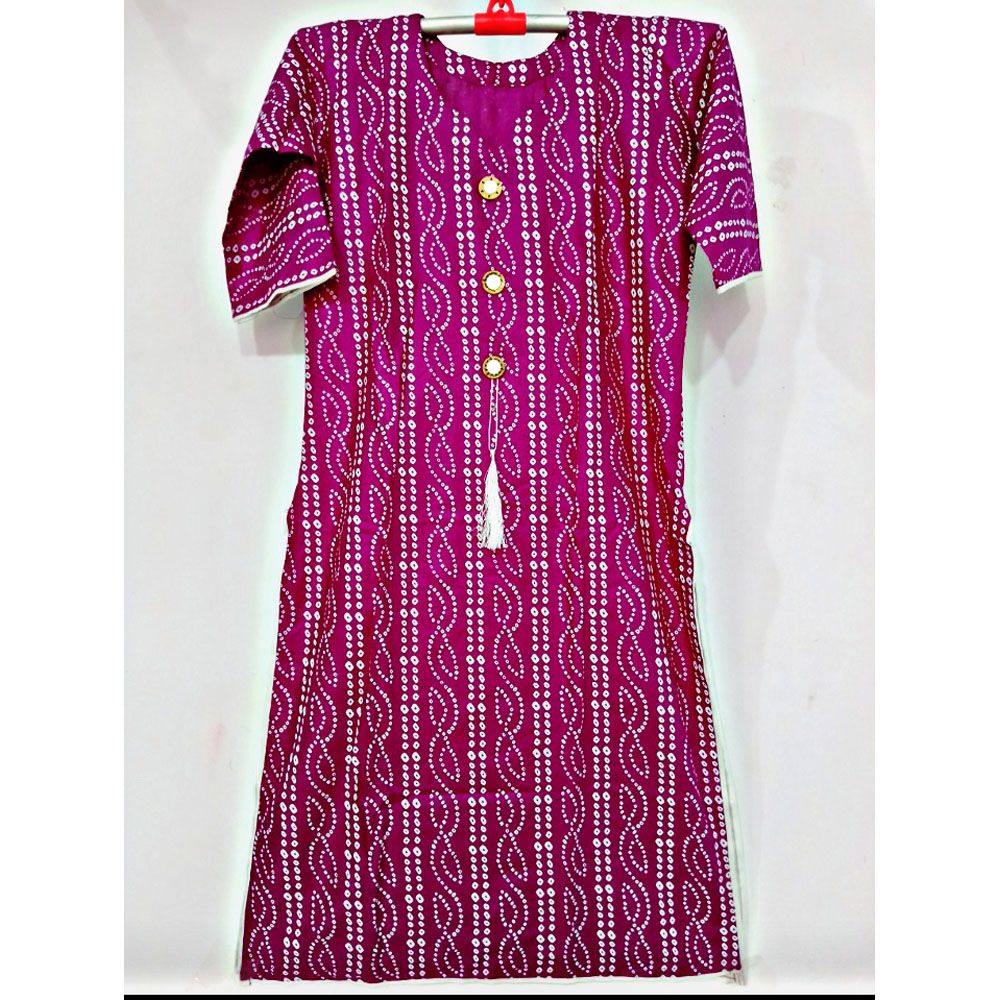 Stylish and fashionable women kammez