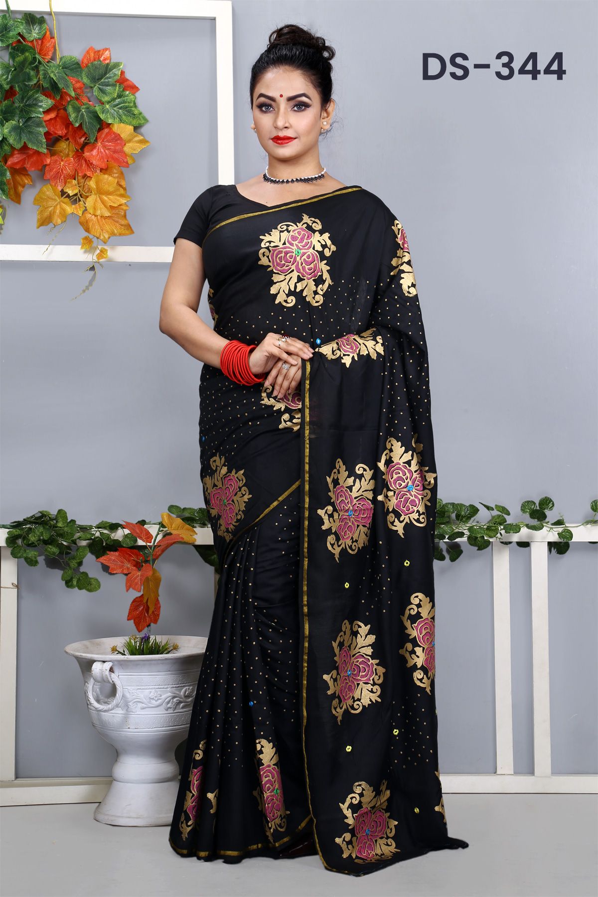 Silk Boutique Full body block Saree For Woman