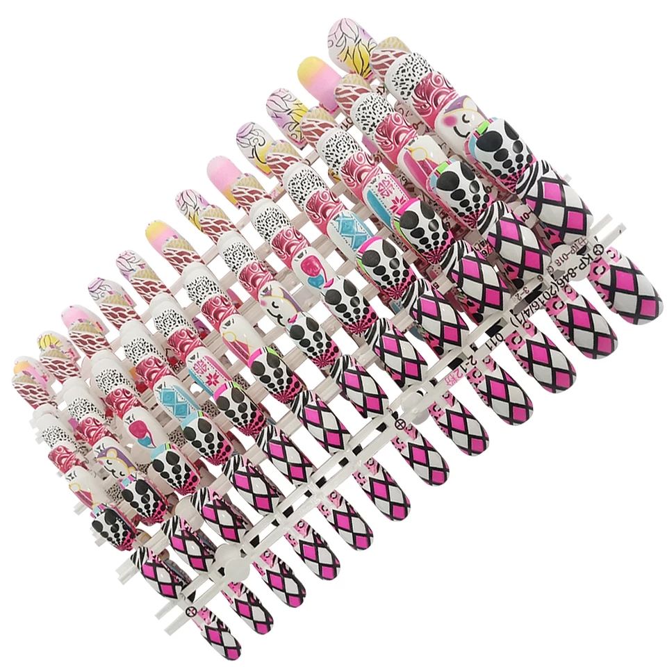 24 pcs/box Fake nails for women- Random design box