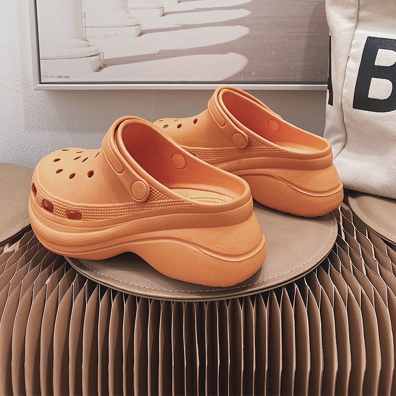 Thick Bottom Sandals Female 2021 New Slope Heel Croc Increase Beach Hole Shoes Sponge Cake Garden Sandals