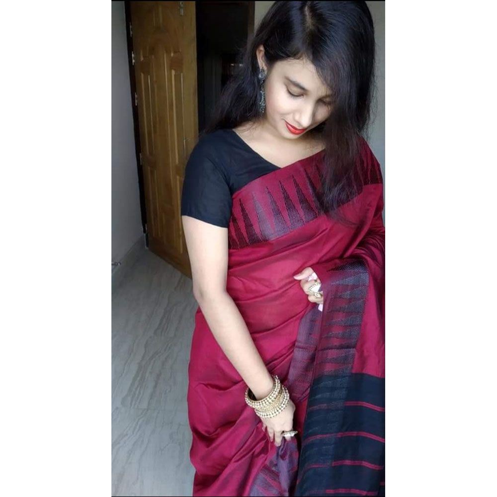 Eye Catching Desing Black & Merun Colour Dhupiyan Silk Saree With Tempol Work  Without Boluse Piece For Women