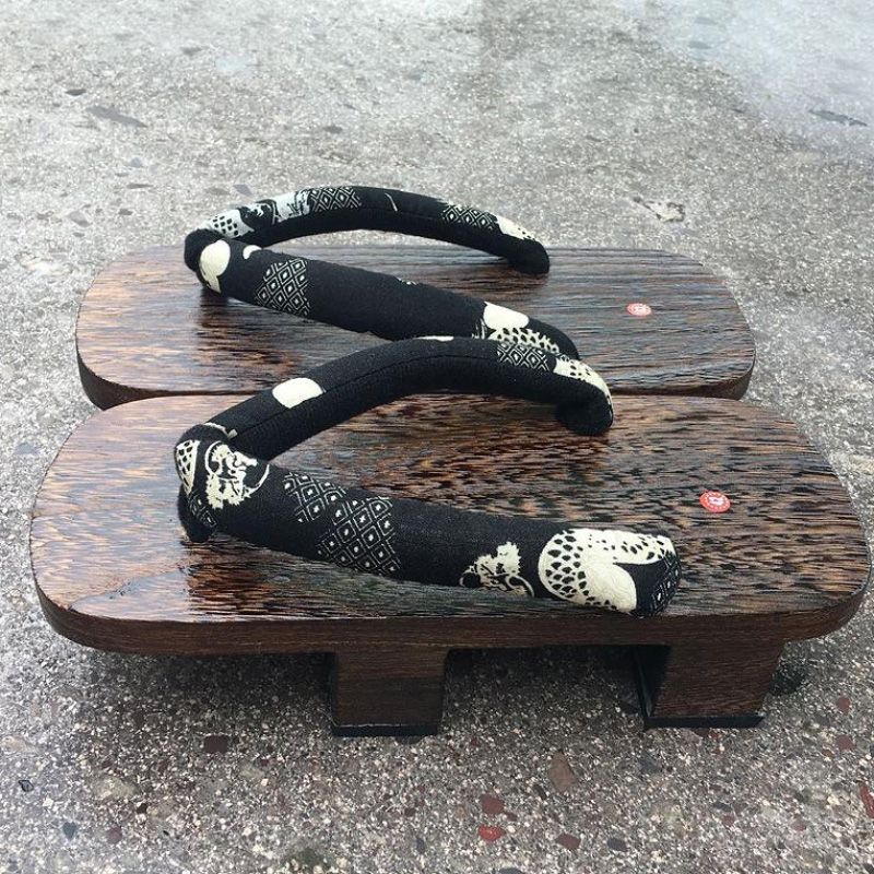 Geta wooden shoes slippers Japanese Paulownia wooden shoes men's two-tooth hibiscus sandals