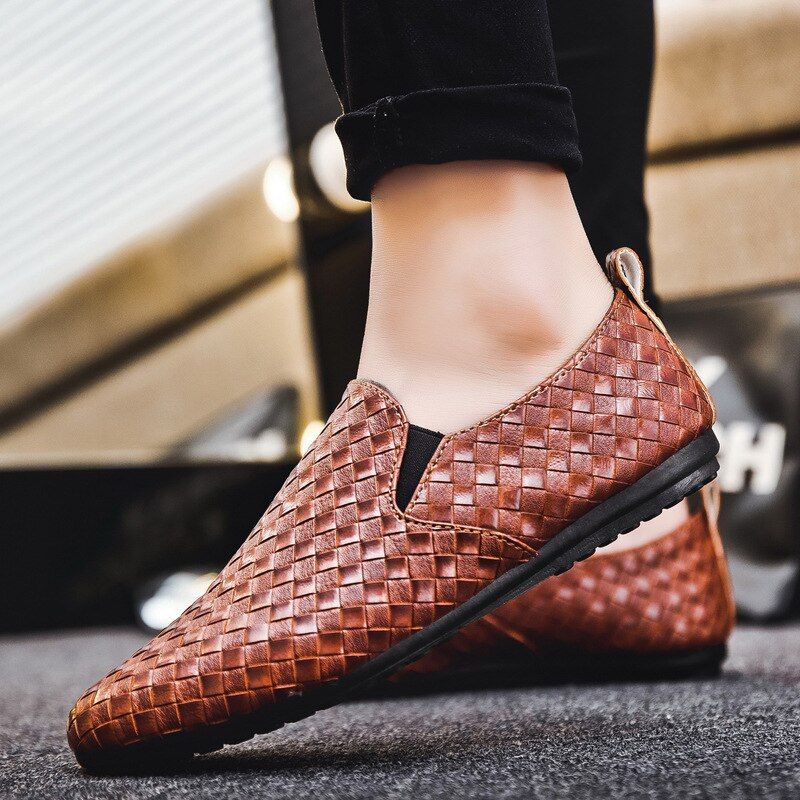 WEH men loafers shoes 2022 new fashion soft Leather  High Quality  Men Summer Male light slip on Men casual Shoes